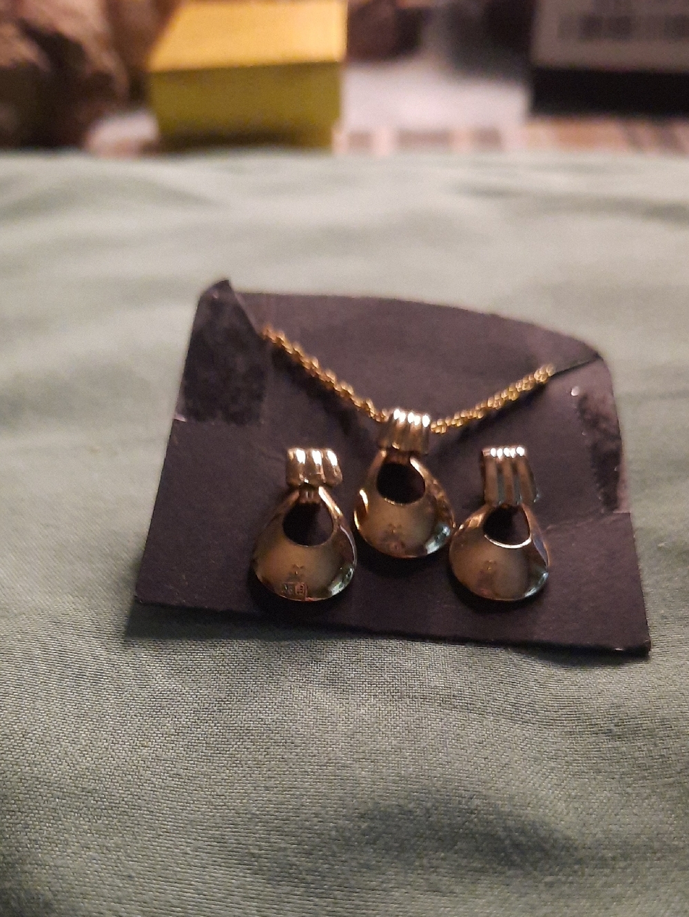 Gold-Tone Pendant and Earring Set - Classic Teardrop Design